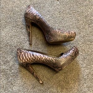 Size 38 Aldo brown snake skin heels